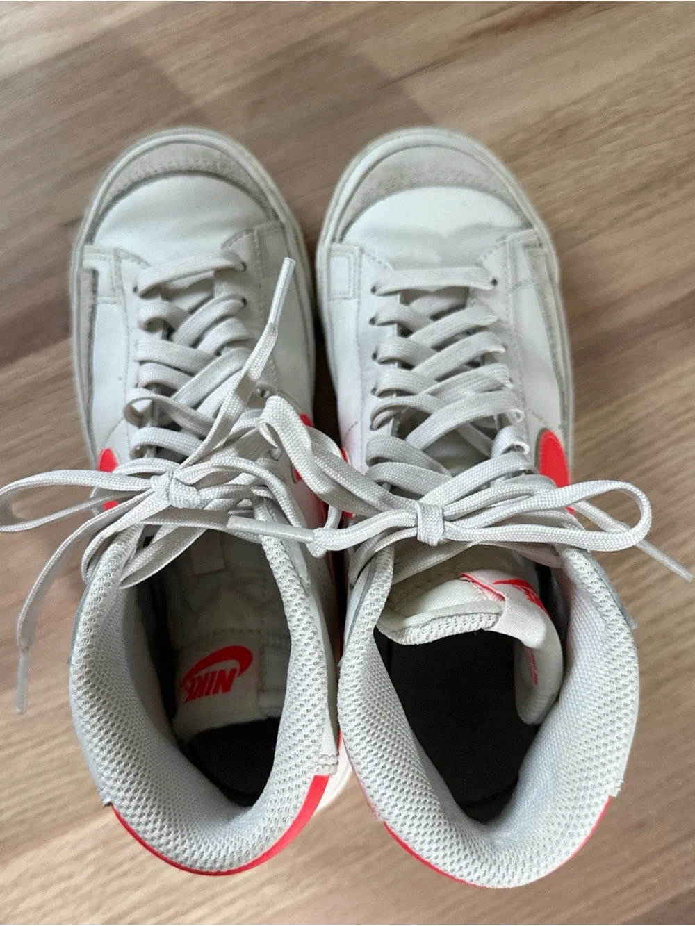 Nike Youth Blazer Mid White High Top Leather Shoe Size 4.5 Y DA4086-011